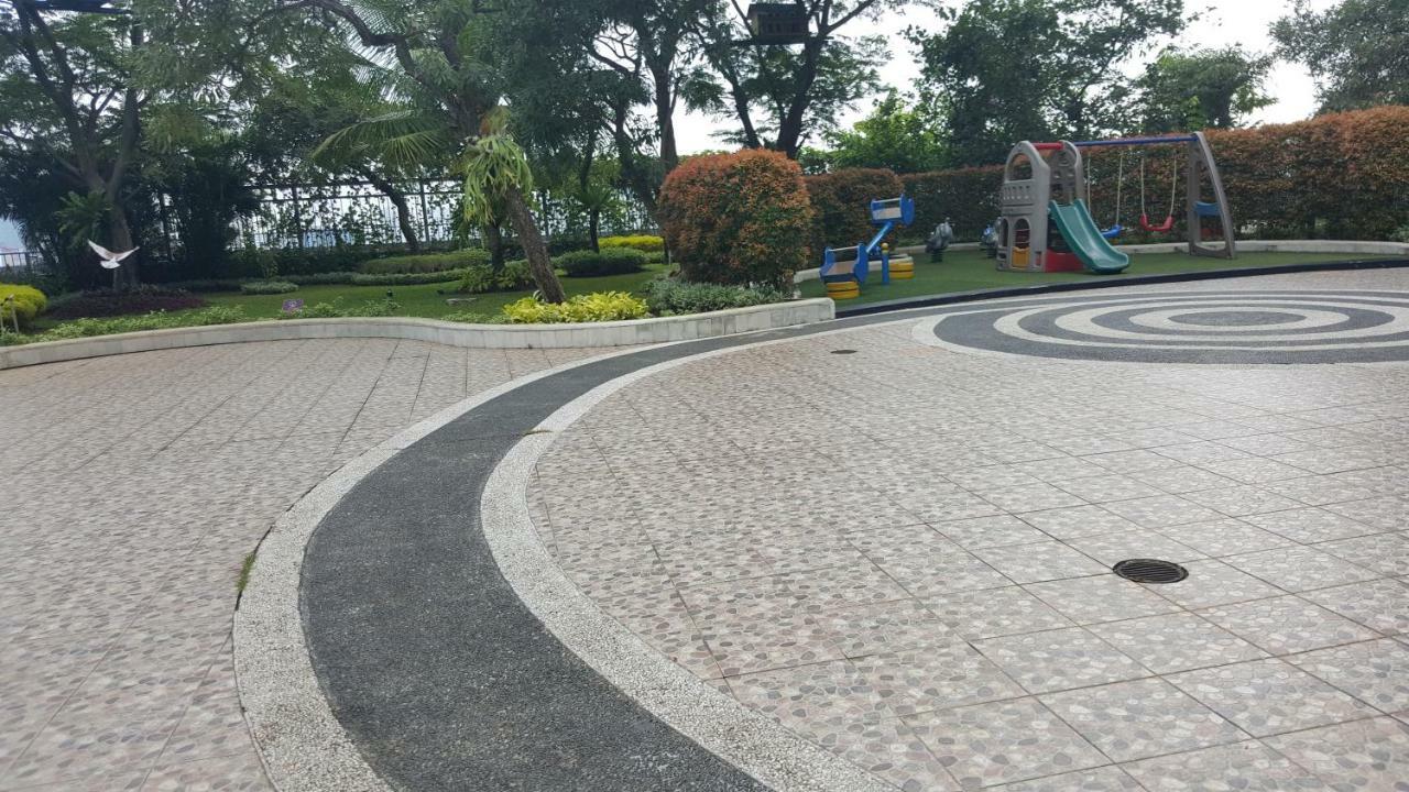 Sudirman Thamrin 87M Pool View Apartman Jakarta Kültér fotó